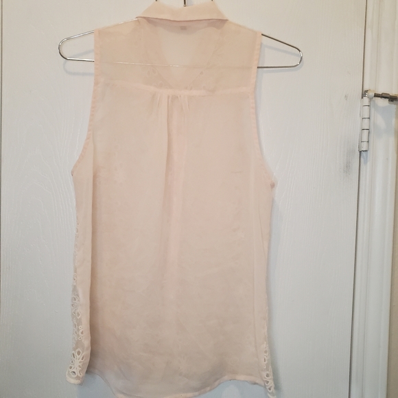 Charlotte Russe Sleeveless Lace Tunic Top sz Small - Picture 3 of 3